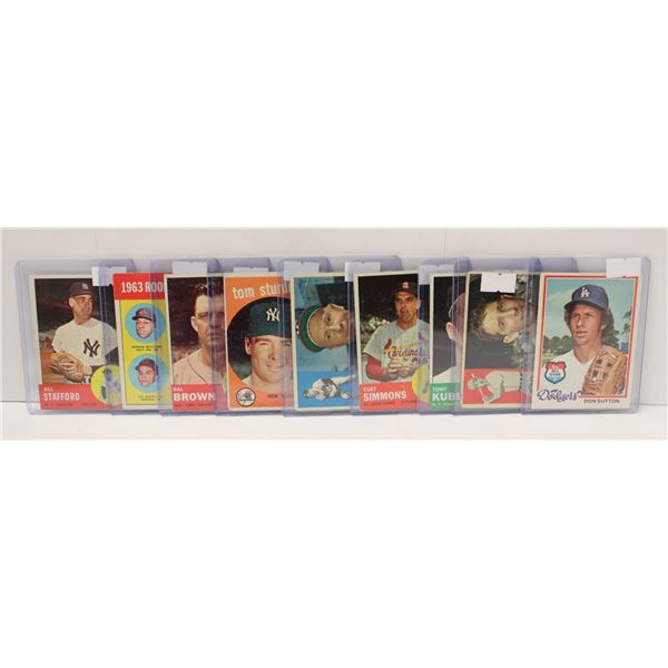 ASSORTED VINTAGE BASEBALL CARDS