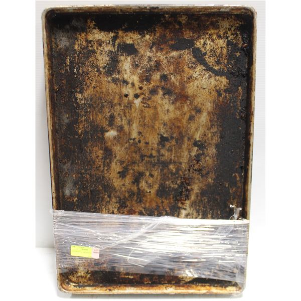 LOT OF 6 FULL SIZE BUN PANS