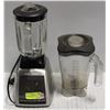 Image 1 : BLACK & DECKER BLENDER W/ TWO BLENDER ATTACHMENTS
