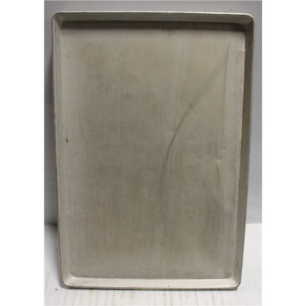 LOT OF 4 FULL SIZE BUN PANS