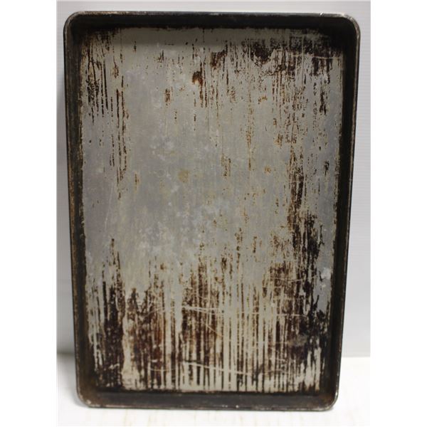 LOT OF 4 FULL SIZE BUN PANS