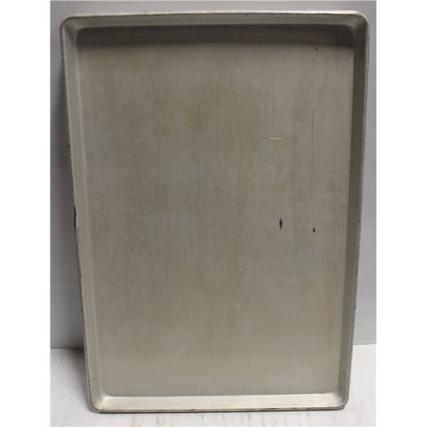 LOT OF 4 FULL SIZE BUN PANS