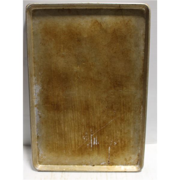 LOT OF 4 FULL SIZE BUN PANS