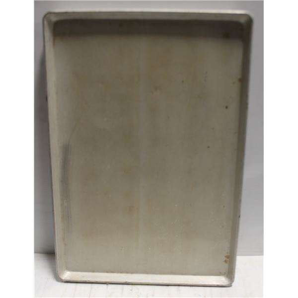 LOT OF 4 FULL SIZE BUN PANS