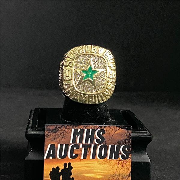 DALLAS STARS N.H.L 1999 "NIEUWENDYK" CHAMPIONSHIP REPLICA RING (ref855)