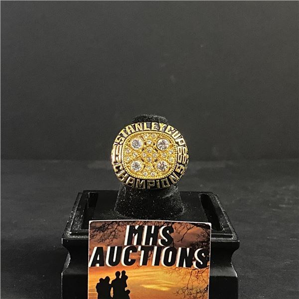 EDMONTON OILERS N.H.L 1988 "GRETZKY 99" CHAMPIONSHIP REPLICA RING (ref414)