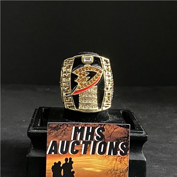 ANAHEIM MIGHTY DUCKS N.H.L 2007  SELANNE  CHAMPIONSHIP REPLICA RING (ref393)