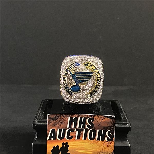 ST LOUIS BLUES N.H.L 2019 "BINNINGTON" CHAMPIONSHIP REPLICA RING (ref386)