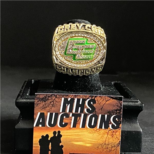 EDMONTON ESKIMOS C.F.L 2003 "MANORUISIAK" CHAMPIONSHIP REPLICA RING (ref891)