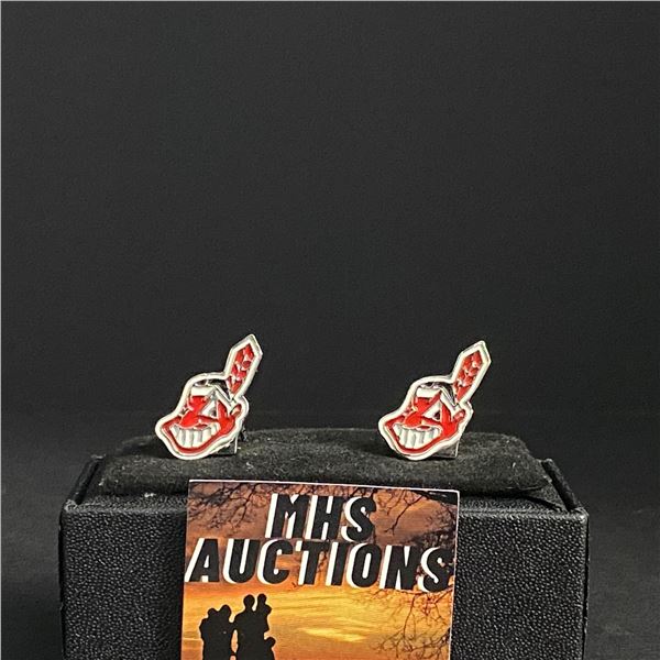 CLEVELAND INDIANS M.L.B CUFFLINKS (ref1232)