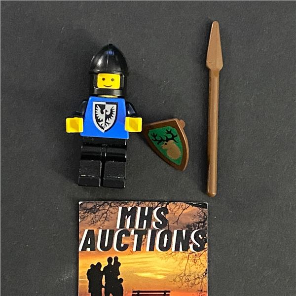 LEGO MINI FIGURE WITH ACCESSORIES (ref11)