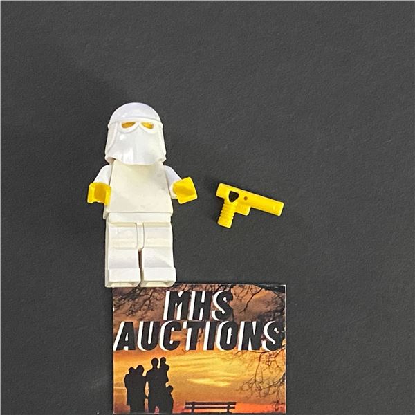 LEGO MINI FIGURE WITH ACCESSORIES (ref15)