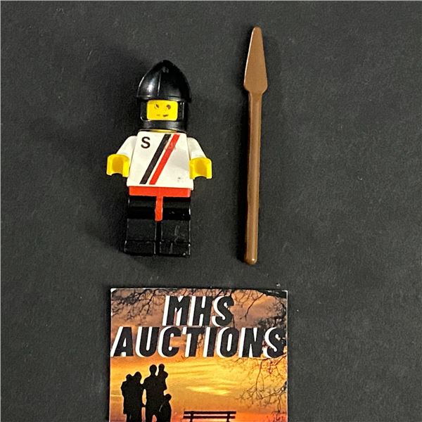 LEGO MINI FIGURE WITH ACCESSORIES (ref43)