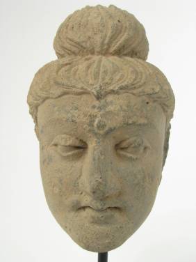 A FINE GANDHARAN SCHIST HEAD BUDDHA, 2nd-3rd 