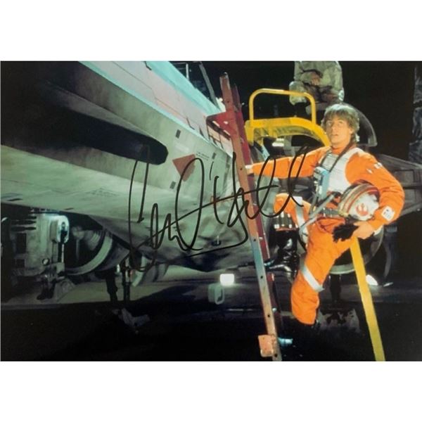 Signed Star Wars: Episode IV A New Hope 8x10 Photograph