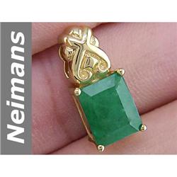 4.61 ct Emerald Pendant 14kt Gold