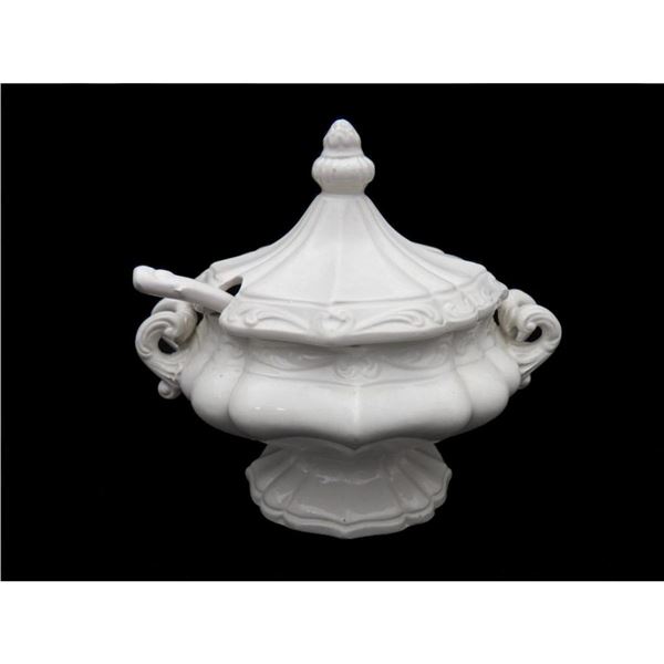 Ornate Italian Ceramic Tureen