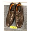Image 1 : Men's Brown Leather Rockport - Walkability Shoe - Size 12