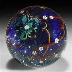 Zellique 1990 Flowers and Vines paperweight