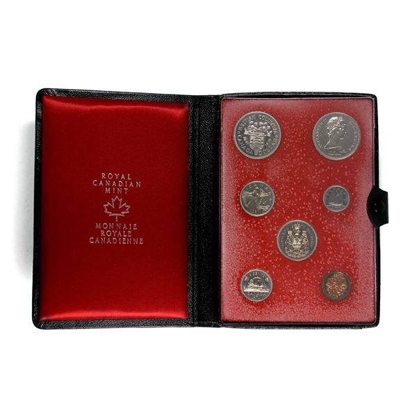 1971 Canada 7-Coin Specimen Double Dollar Set. Comes in original black booklet.