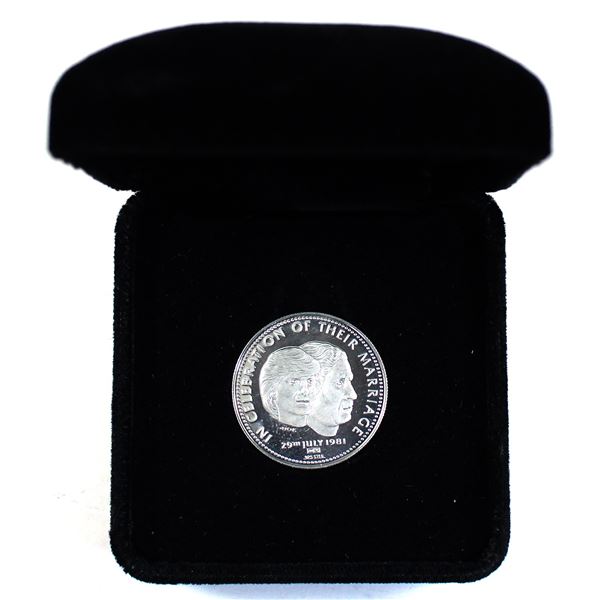 Scarce! Johnson Matthey 1981 In Celebration of Their Marriage 11g Sterling Silver Round