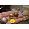 Image 2 : Strathcona, Highlanders, Civil Defense Buttons