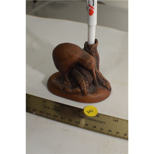 Kiwi Pencil Holder