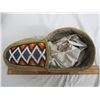 Image 2 : Vintage Pair of Native Beaded Men's Moccasins