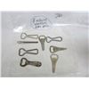 Image 1 : 8 Antique Advertising Bottle Openers