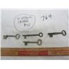 Image 1 : 4 Antique Skeleton Keys