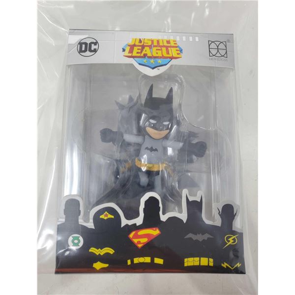 DC Justice League Batman Figurine