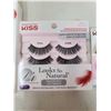 Image 3 : Kiss Strip Adhesive Eyelashes and Lash Glue