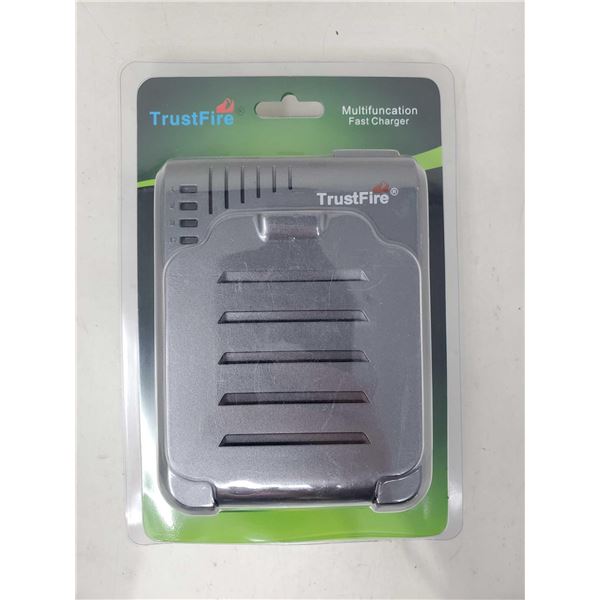 TrustFire Multifuncation Fast Charger