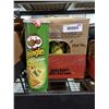 Image 1 : Pringles Jalapeno Potato Chips 14X156g