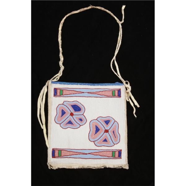 Plateau Fully Beaded Flat Bag Late-20th Century