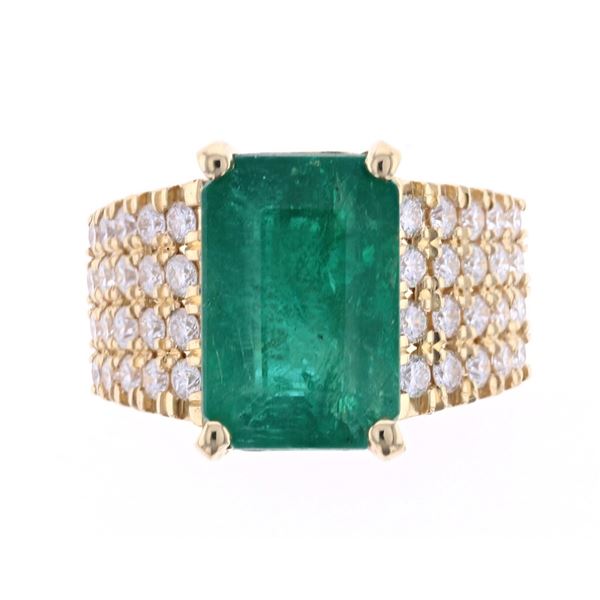 Excellent Emerald Diamond & 18k Yellow Gold Ring