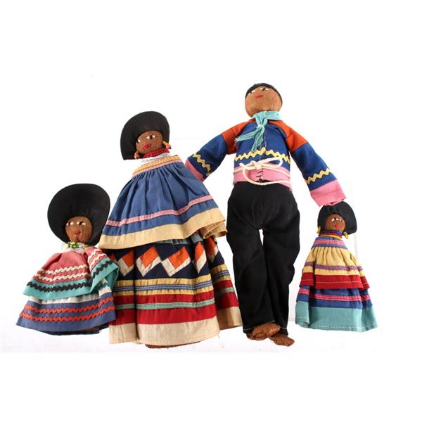 Muscogee Seminole Doll Family c. 1900-