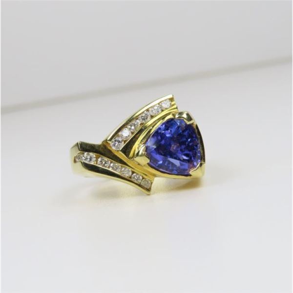 Gorgeous Contemporary Tanzanite