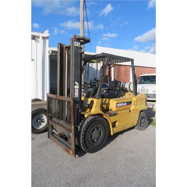 Cat # GP40 8K Lb. Cap. LP Forklift w/Tall Dbl. Mast