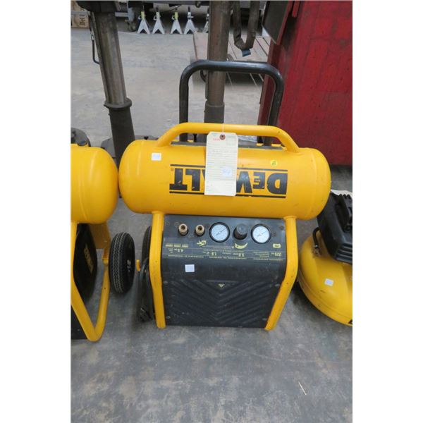 Dewalt 225 PSI 4.5 Gallon Compressor