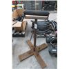 Image 1 : Stock Roller On Stand