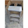 Image 1 : Aluminum 2 Step Ladder