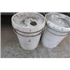 Image 1 : 2-Bucket w/Chains - 2 X $