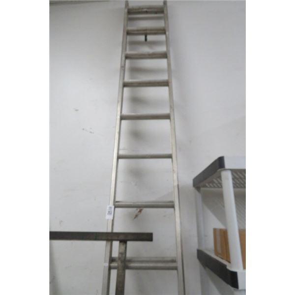 Aluminum Extension Ladder - 20'