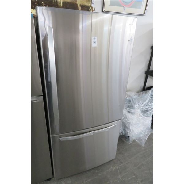 LG S/S Ref. Drawer Freezer (Damaged Handle)