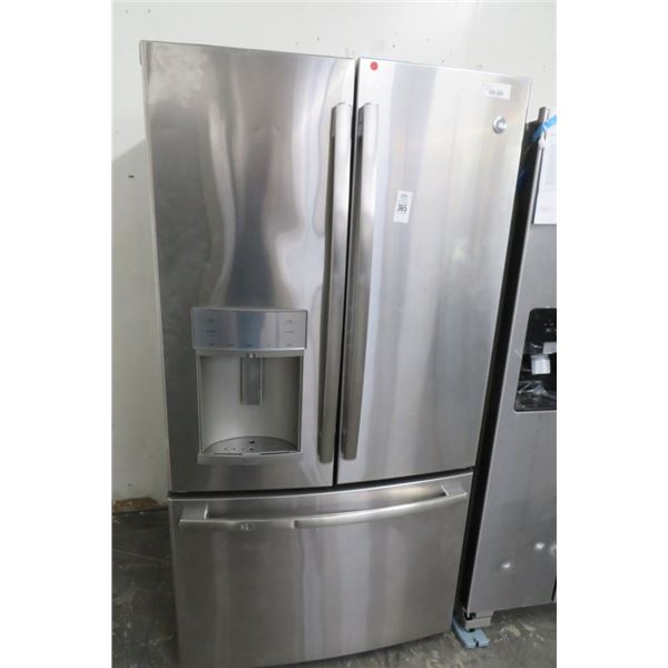 GE Profile S/S French Door Ref/Freezer (Dings) Used