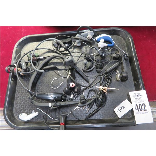 Lot of Earbuds (17)