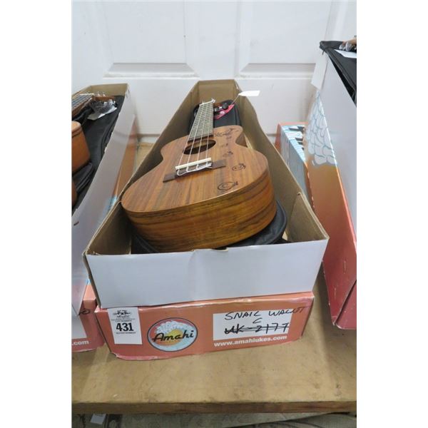 Amali Ukelele w/Case - Walnut