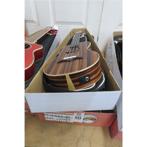 Teak Amali Ukelele w/Case