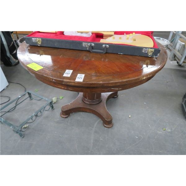 Round Oak Table